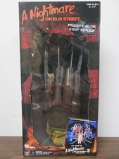 Neca Nightmare On Elm Street 3 Freddy Krueger Dream Warriors Prop Replica Glove