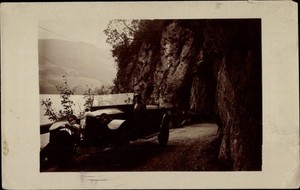 Foto Ak Auto, Frau am Lenkrad, Straße, See - 3961644