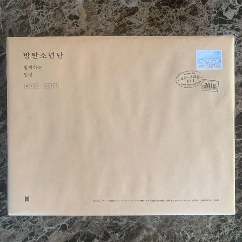 Juego de caja de regalo calendario escritorio de felicitación temporada BTS 2018 raro