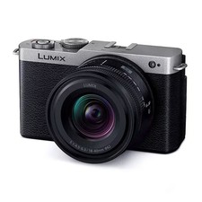 Panasonic LUMIX S9 DC-S9N-S Mirrorless Camera Silver Black 18-40mm Zoom Lens Kit