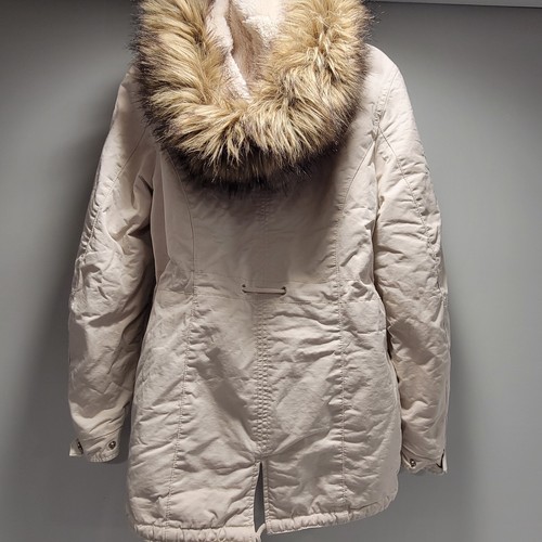Divided H&M Cream Coat With Faux Fur Hood - Womens / Juniors Size 2 - Picture 2 of 14