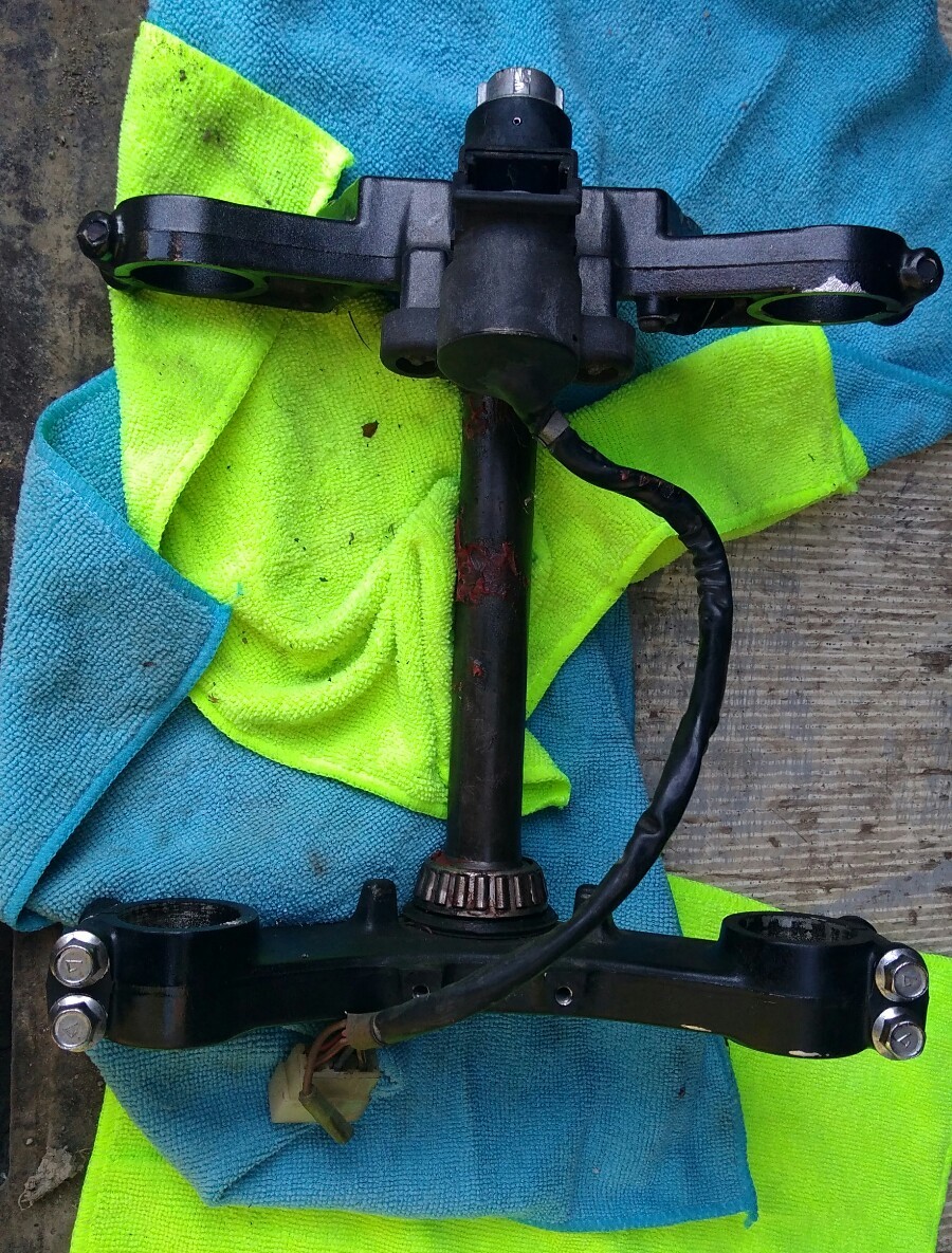 たた　3点 KAWASAKI ZX 750 ZX750 NINJA TRIPLE TREES Full BEARINGS FORK CLAMP