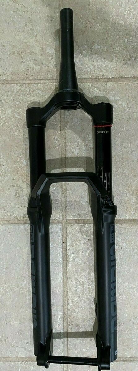 ROCKSHOX DOMAIN RC 29 ROCKSHOX DOMAIN RC 29