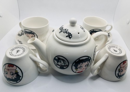 Vintage 2002 Betty Boop Tea Set Teapot 4 Teacups 2 Plates - Picture 2 of 23