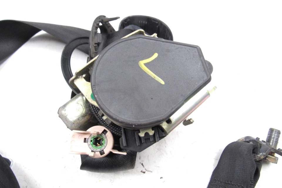 2000-2006 AUDI TT КУПЕ ЛЕВЫЙ ВОДИТЕЛЬ СТОРОНЕ РЕМНЯ БЕЗОПАСНОСТИ НАТЯЖИТЕЛЬ Б/У 8N7-857-705 - Изображение 2 из 4