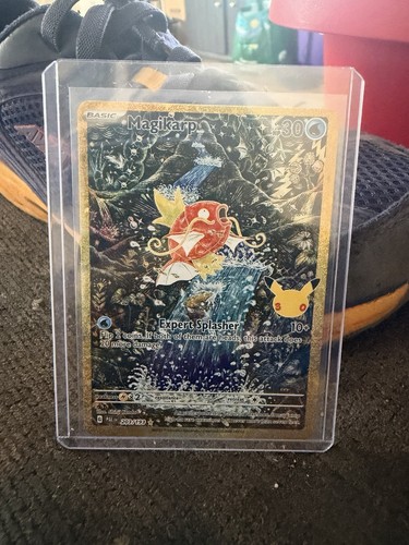Pokemon TCG Magikarp 203/193 Paldea Evolved Illustration Rare Holo English