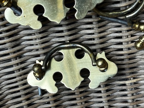 THREE Vintage Brass Chippendale Style Drawer Drop Handle Pulls 7.5 X 4 cm - Picture 8 of 9