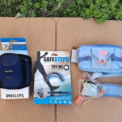 PHILIPS Armband, SAFE STEPS Shoe Safety Light, NATHAN Running Belt Bundle, Blue