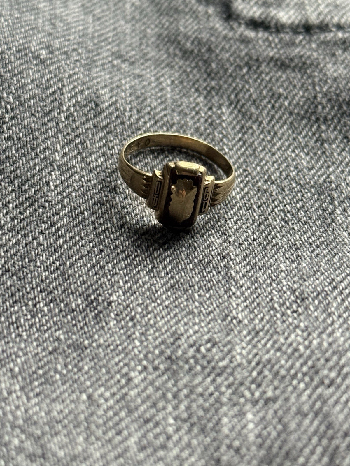 Vintage Art Deco 10k Solid Gold Ruby Fraternal Sc… - image 5