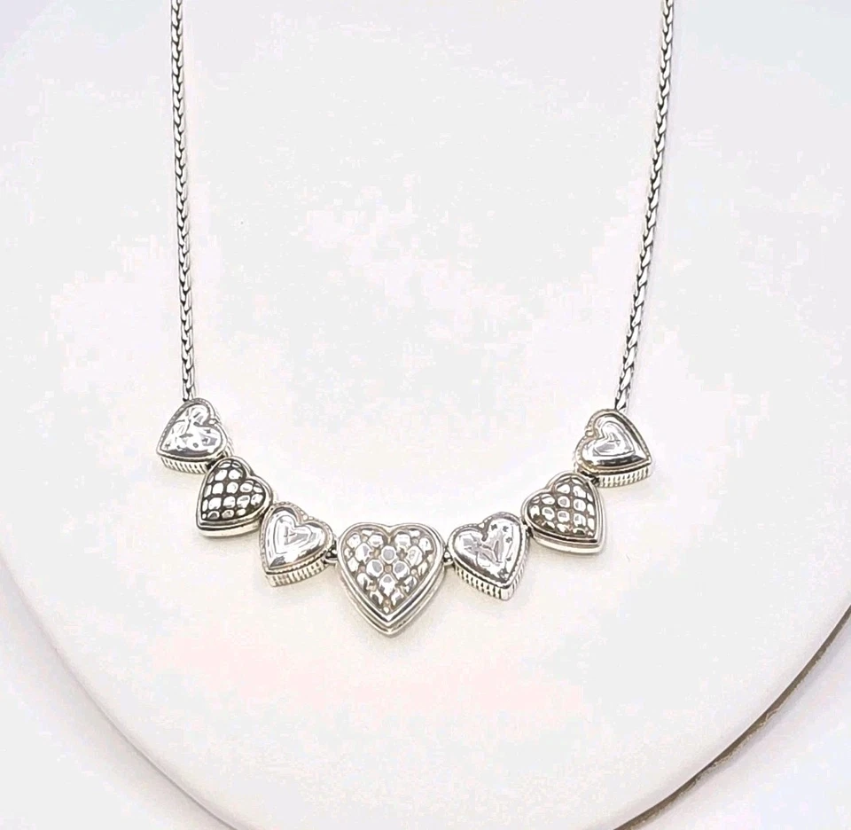 Collar Brighton Corazón Encantado Tejido Retirado Tono Plata Ajustable Foto 3 de 4