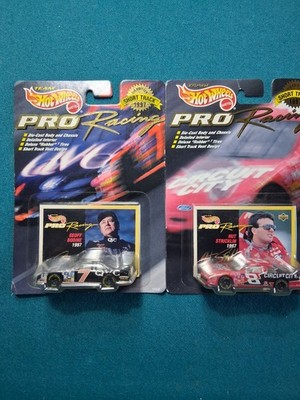 Team Hot Wheels 1997 Short Track Pro Racing. Lot Of 2