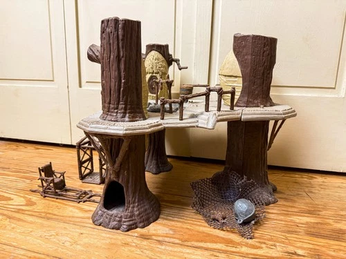 Vintage kenner star wars ROTJ 1983 ewok village playset (Complete but READ)