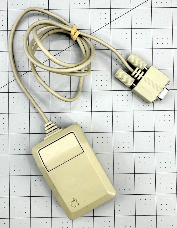 Apple IIe Mouse M0100 Early Version Macintosh - Tested & Working