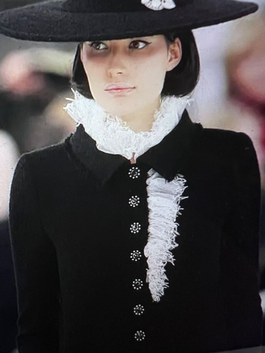 Chanel VINTAGE 05A NEW HAUTE COUTURE BLACK JACKET CC TULLE Chanel VINTAGE 05A NEW HAUTE COUTURE BLACK JACKET CC TULLE