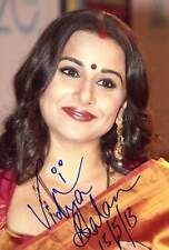 Vidya Balan ACTRESS MODEL autograph, In-Person signed photo Vidya Balan ACTRESS MODEL autograph, In-Person signed photo