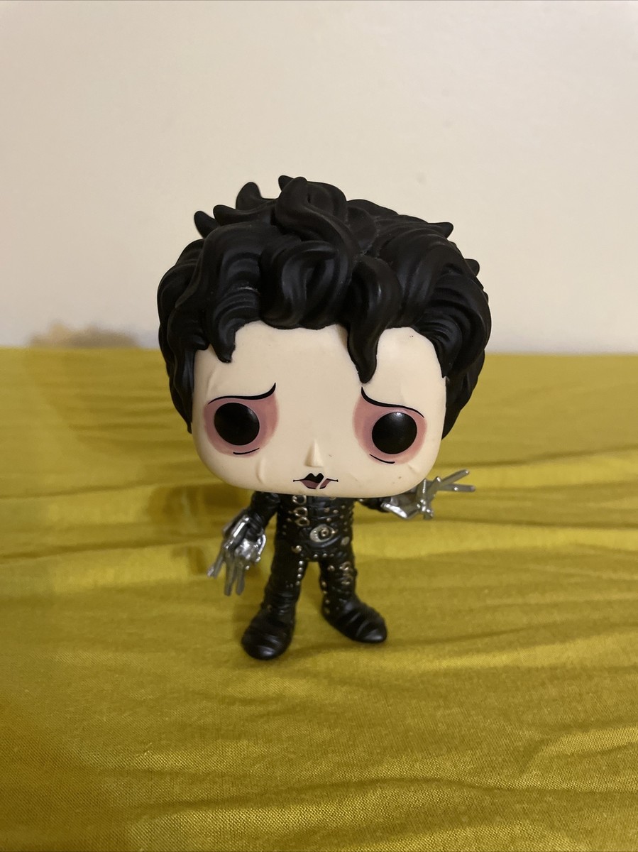 FunkoPOP!17シザーハンズエドワードフィギュアSCISSORHANDS Amazon.com: Funko Pop Movies (Vinyl): Edward Scissorhands