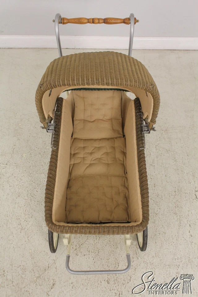 F58931EC: Vintage Victorian Era Wicker Baby Carriage - Image 4 of 4