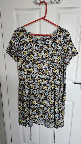 Ladies Size 16 Dress Marks and Spencer Floral Pattern- Brand New With Tags