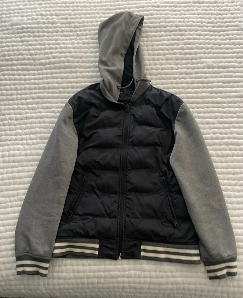 American Eagle Outfitters - Image 2 of 4