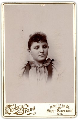 Cabinet Card Circa 1890s Carlson Young Lady In Dress West Superior WI