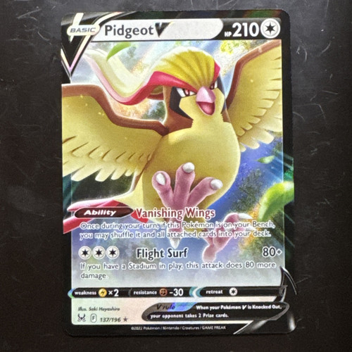 Pidgeot V - 137/196 - Pokemon Lost Origins Sword & Shield Ultra Rare Card - Picture 1 of 3