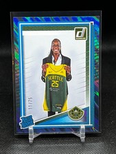 2025 WNBA Donruss Basketball Holo Rated Rookie Dominique Malonga #89 /75 RC