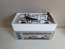 Spark 1/18 Porsche 919 HY Bamber/Tandy/Hulkenberg - Winner Le Mans 2015 (Dealer)