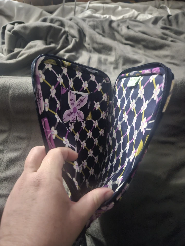 Vera Bradley  "Floral Nightingale" Tablet/iPad Sleeve 7"×9" - Image 3 of 3