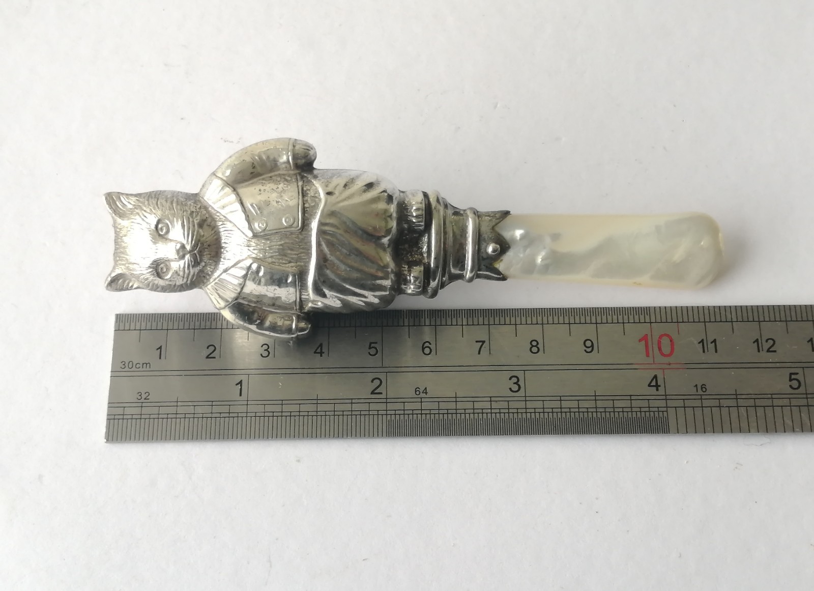 STERLING SILVER MOTHER OF PEARL CAT BABY Rattle Teether Hallmarked Vintage 1965