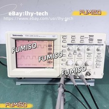 Tektronix TDS220 100 MHz 2 Channel Digital Oscilloscope/- lhy