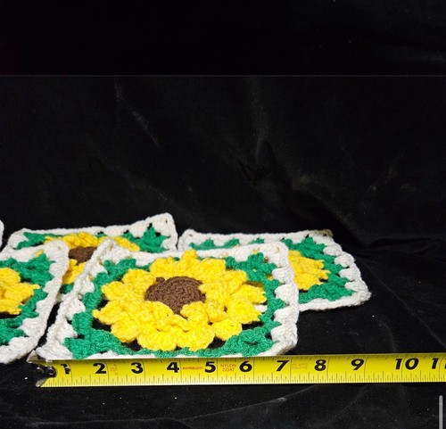 Sunflower Crocheted Granny Squares Hand Made Lot of 5 - Picture 4 of 4