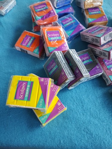New Lot Of 29 2 Oz Sculpey lll Oven Bake Clay - Picture 21 of 23