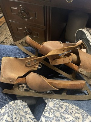PAIR OF EARLY GERMAN WOODEN ICE SKATES UNRESTORED TURN OF THE CENTURY