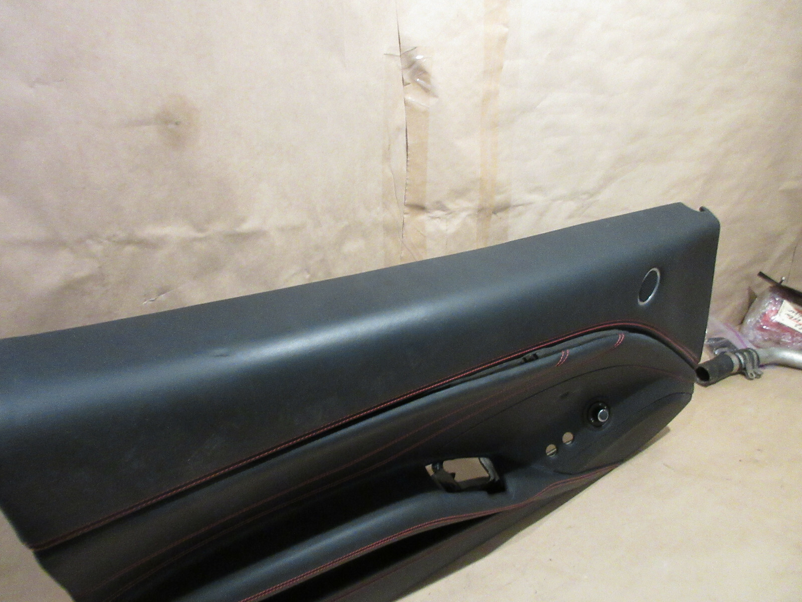 Ferrari California Turbo - LH Interior Door Panel    P/N 86453200