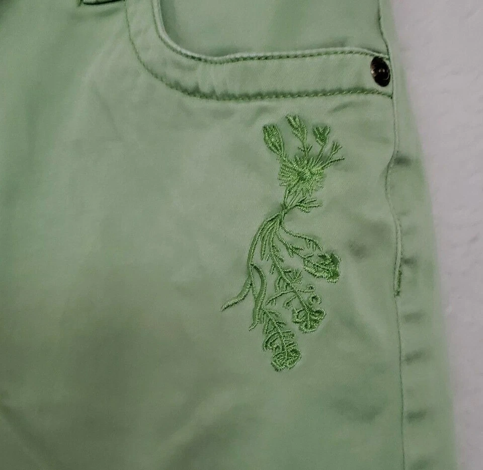 Pantalones de mezclilla capri Faded Glory para mujer talla 10 verde mármol floral Foto 4 de 4