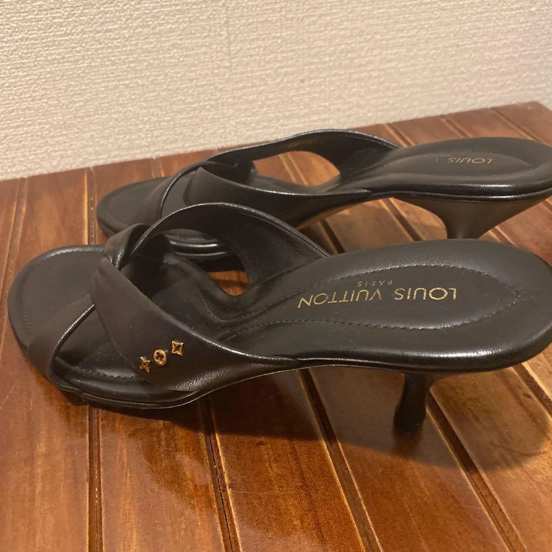 Louis vuitton shop sandals slides