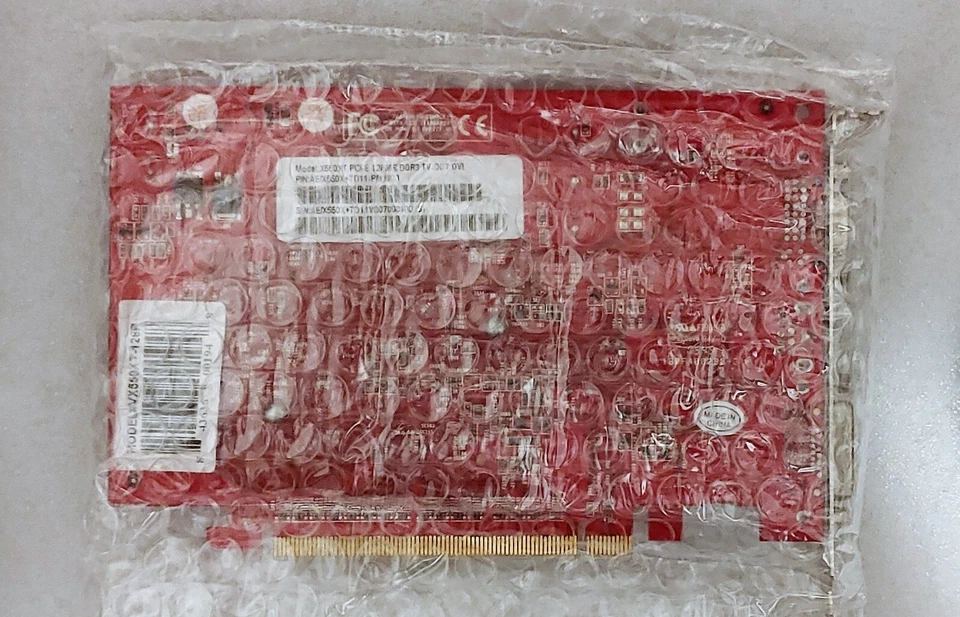 ATI Radeon X550XT 128MB DDR 16x PCI Express Video Card - Image 4 of 4