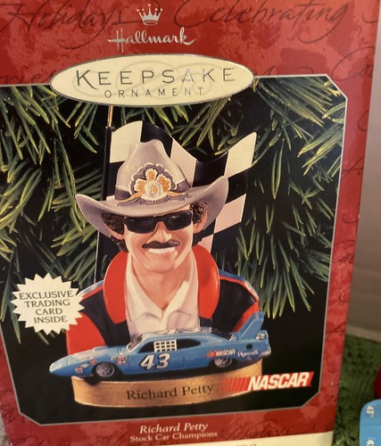 Richard Petty Stock Car Champions Nascar Hallmark Keepsake Ornament 1998 - Picture 3 of 4
