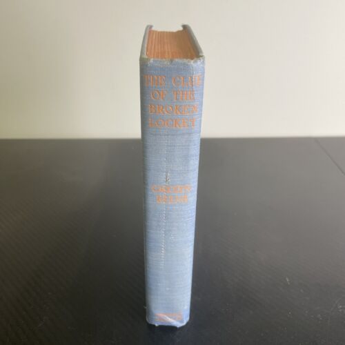 Nancy Drew The Clue Of The Broken Locket by Carolyn Keene 1934 - Picture 2 of 10
