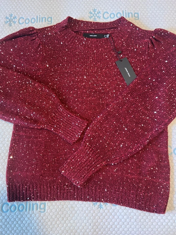 NWT Vero Moda O-Neck balloon sleeve Sequin Sweater Women’s Medium Cabernet red - Image 2 of 4