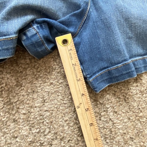 New York Company Womens Size 12 Blue Jean Denim Shorts Zip Pockets 4” Inseam - Picture 10 of 10