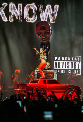 Miley Cyrus at her Bangerz Tour at The Palace of Auburn Hills on- 2014 Photo 75
