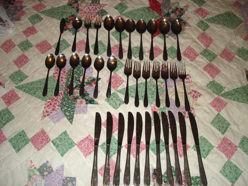 Rogers FLORAL MIST Stainless Korea 35 Pieces Vintage Flatware Lot Forks Spoon