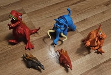 Realistic Dinosaur Figure Toys, 5 plastic used.