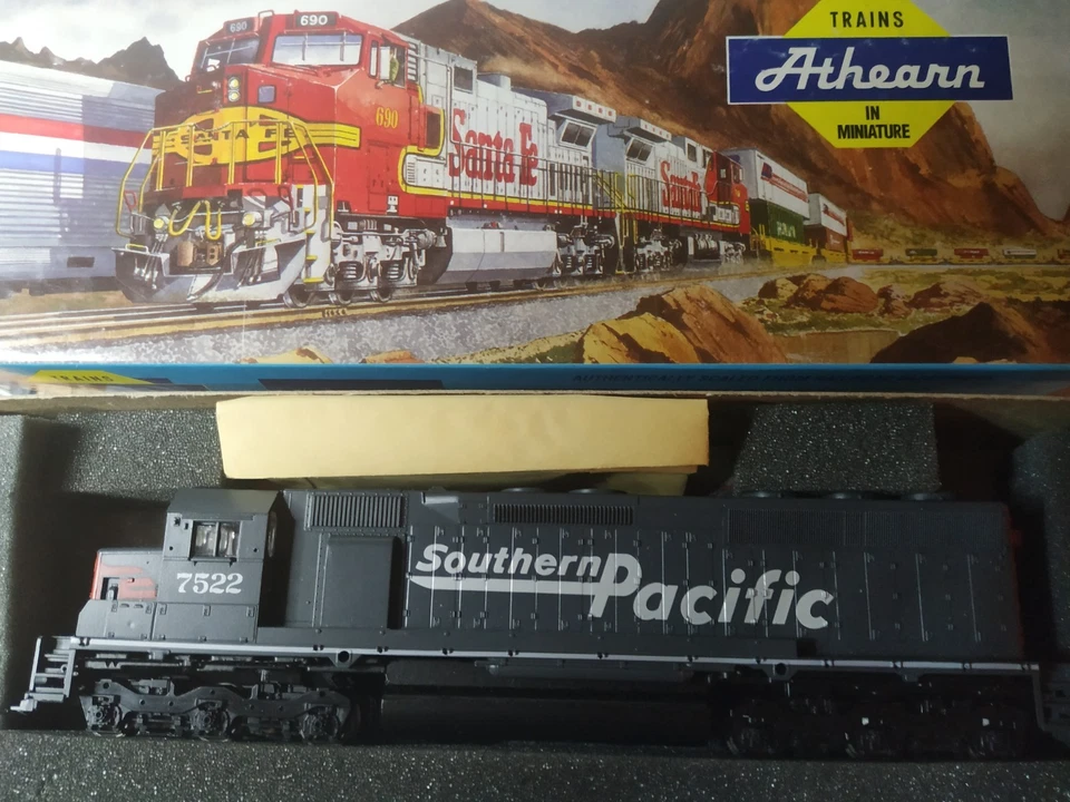 LOCOMOTORA ATHEARN c44 ANALOGICA ESCALA HO NUEVA SIN TOCAR VIA. - Imagen 3 de 4