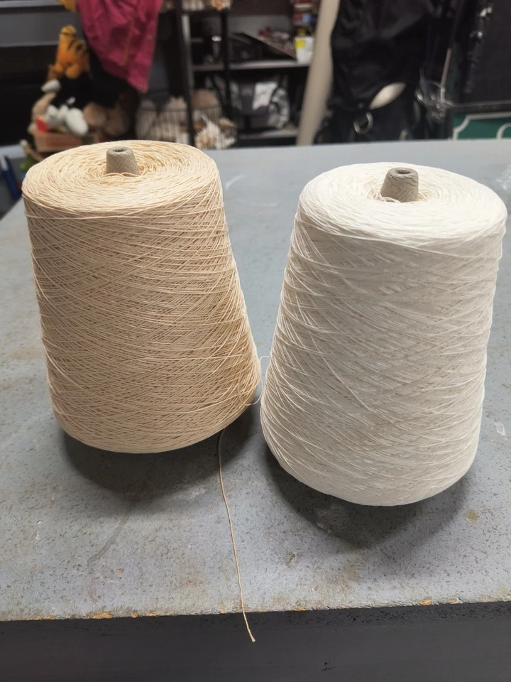 Hilo Spinrite Poli Adherido Blanco y Off White 10/3 Capas Algodón y Natural Foto 4 de 4