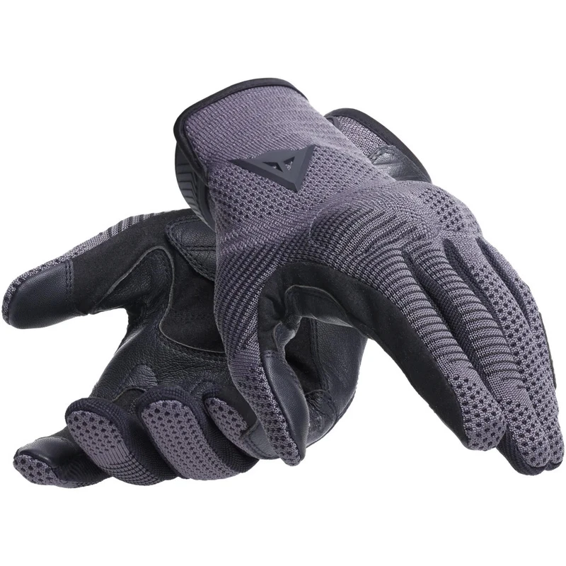 Anthracite, photo 1 of 10