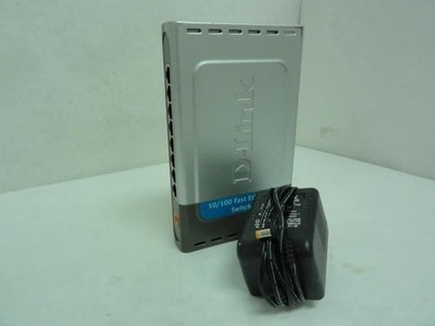 207729 Used; D-Link DSS-8+ Fast Ethernet Switch; 8-Port 10_100