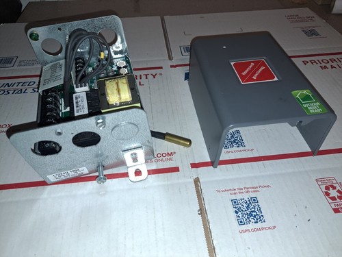 Honeywell L7224U 1002 AQUASTAT high low relay boiler - L8124A L8148A L8124C - Picture 4 of 5