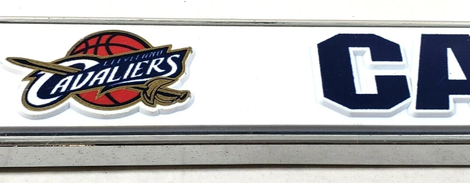 Cleveland Cavaliers Metal CROMO Marco de Placa Debe Hombre Cueva Necesario Foto 2 de 3